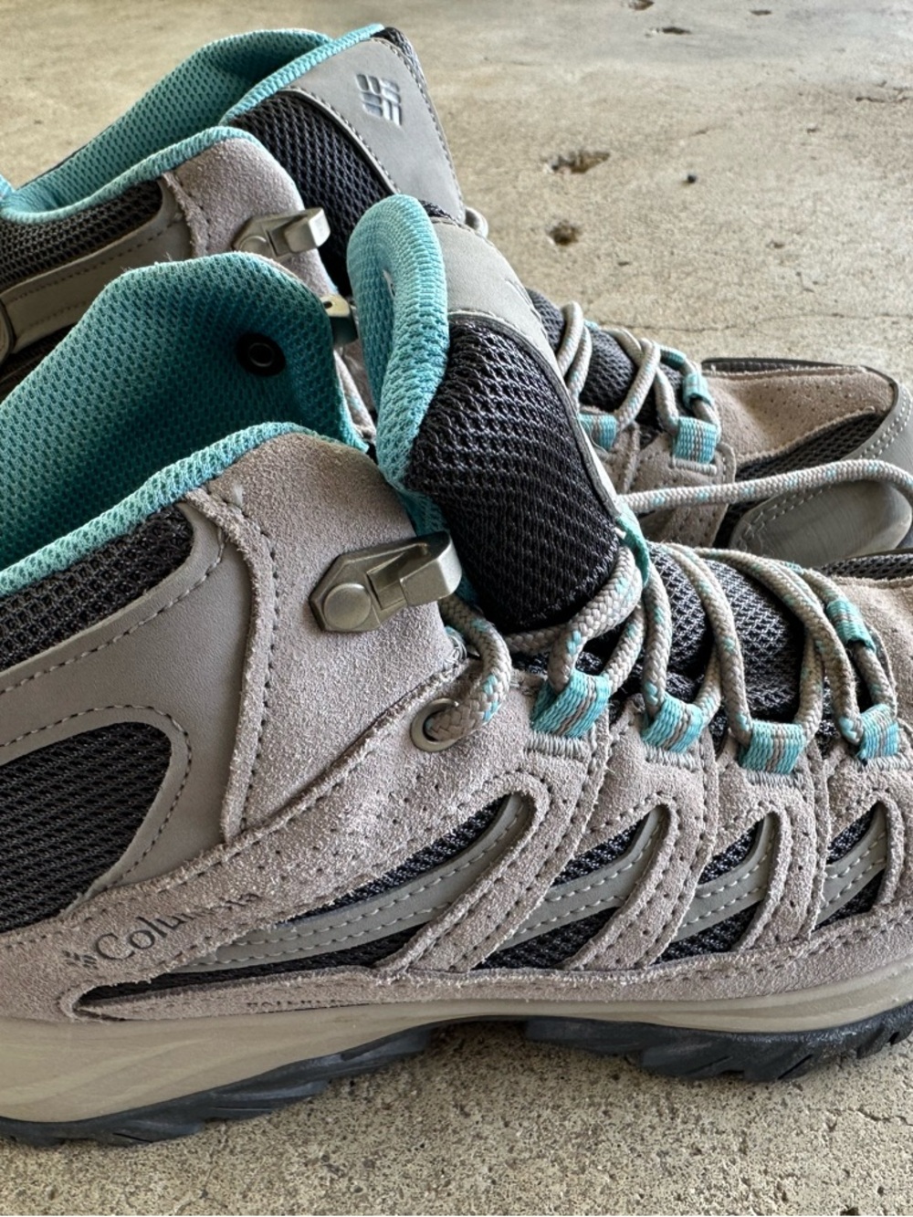 Columbia Women's Gray and Teal Lace-Up Hiking Boots